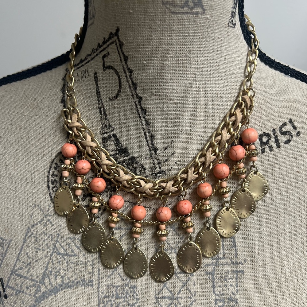 Y2K Coral and Gold Necklace - Picture 3 of 15